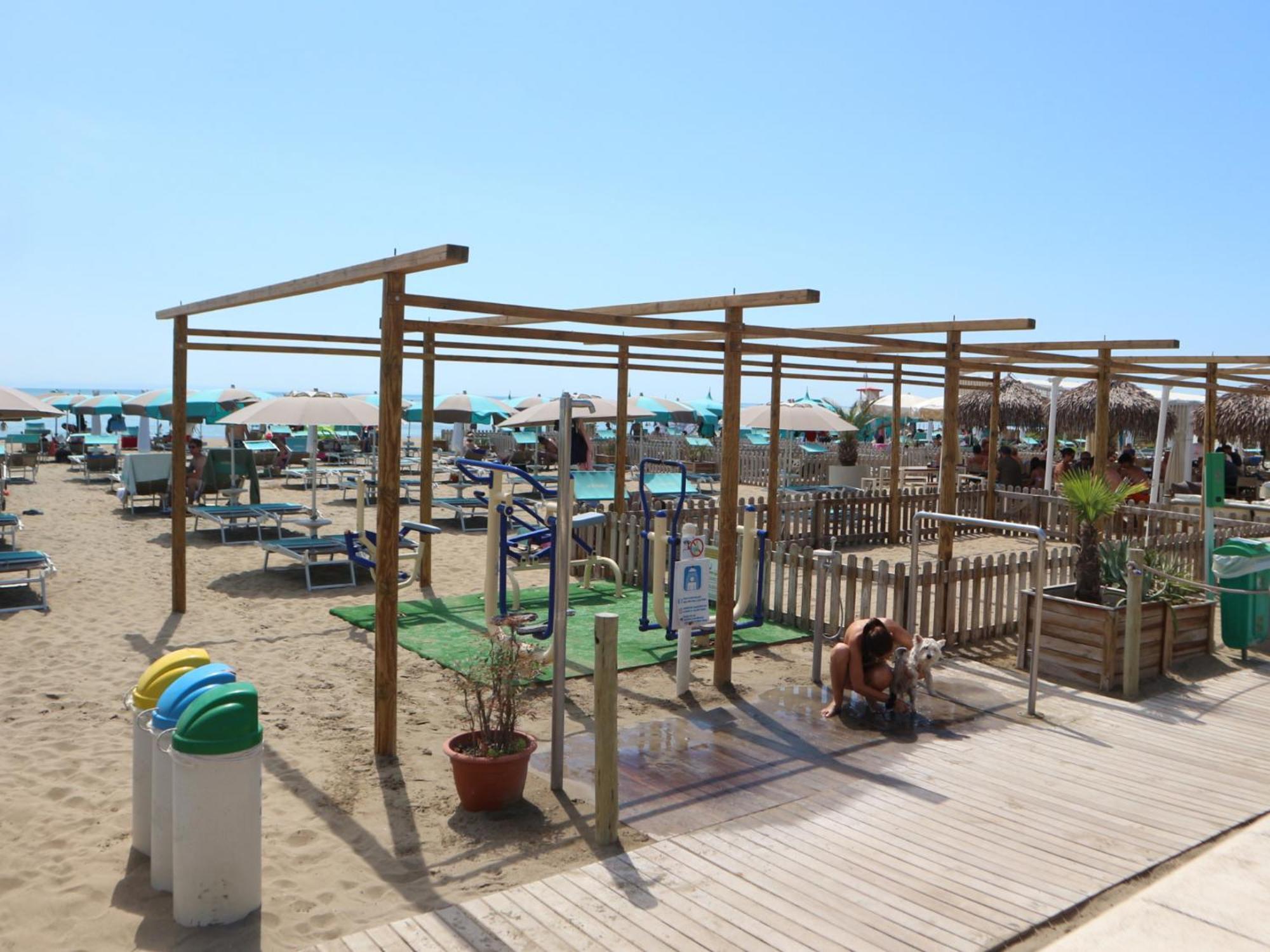 Salisburgo Lägenhet Lignano Sabbiadoro Exteriör bild
